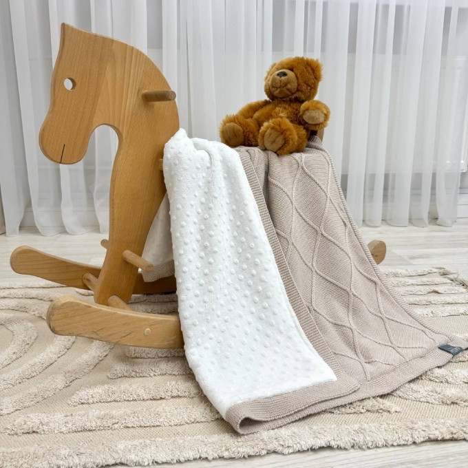 Paturica bebe Diamond din bumbac si tesatura minky, bej (1)